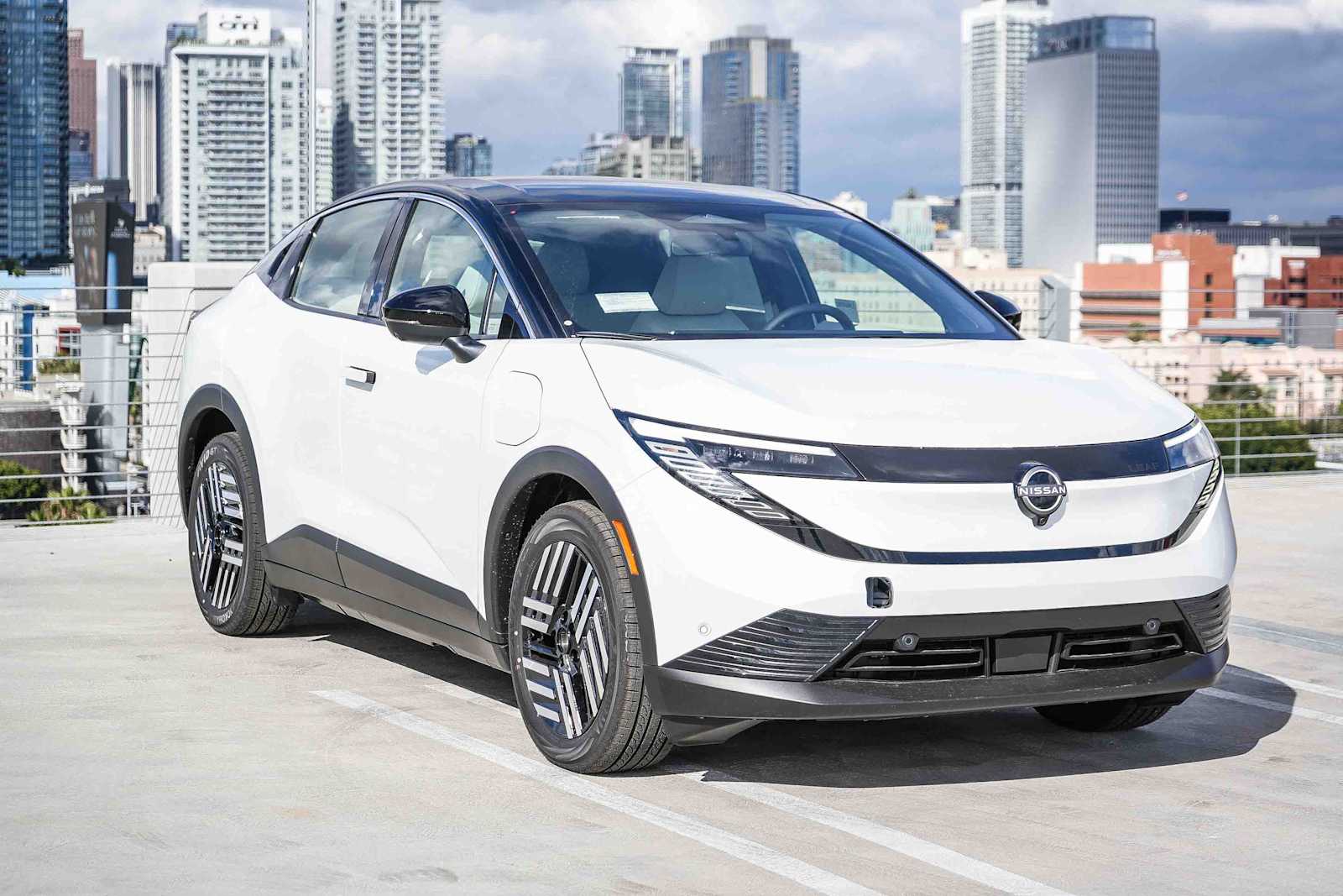 Thumbnail: 2026 Nissan Leaf - 3