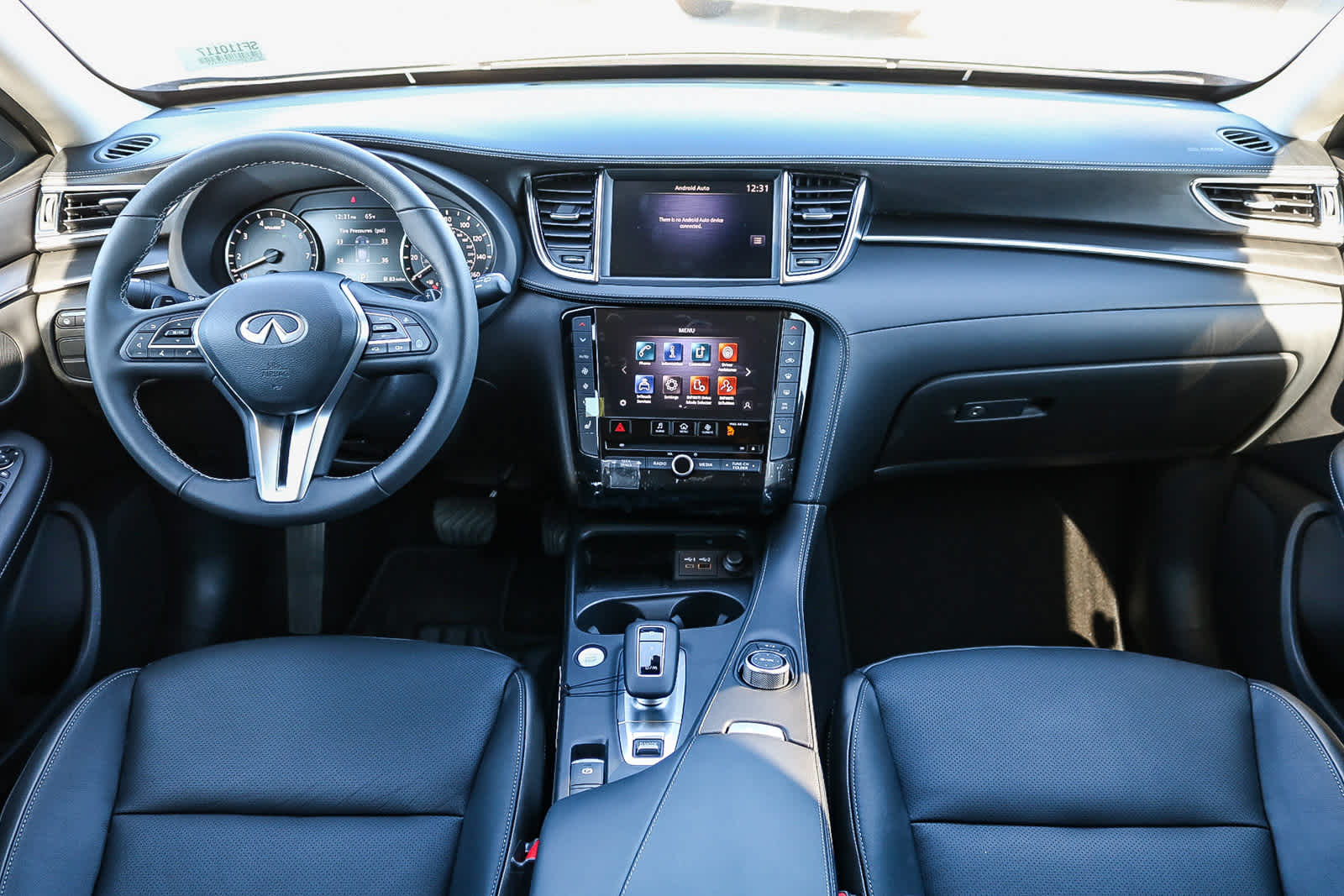 Thumbnail: 2025 INFINITI QX50 - 14