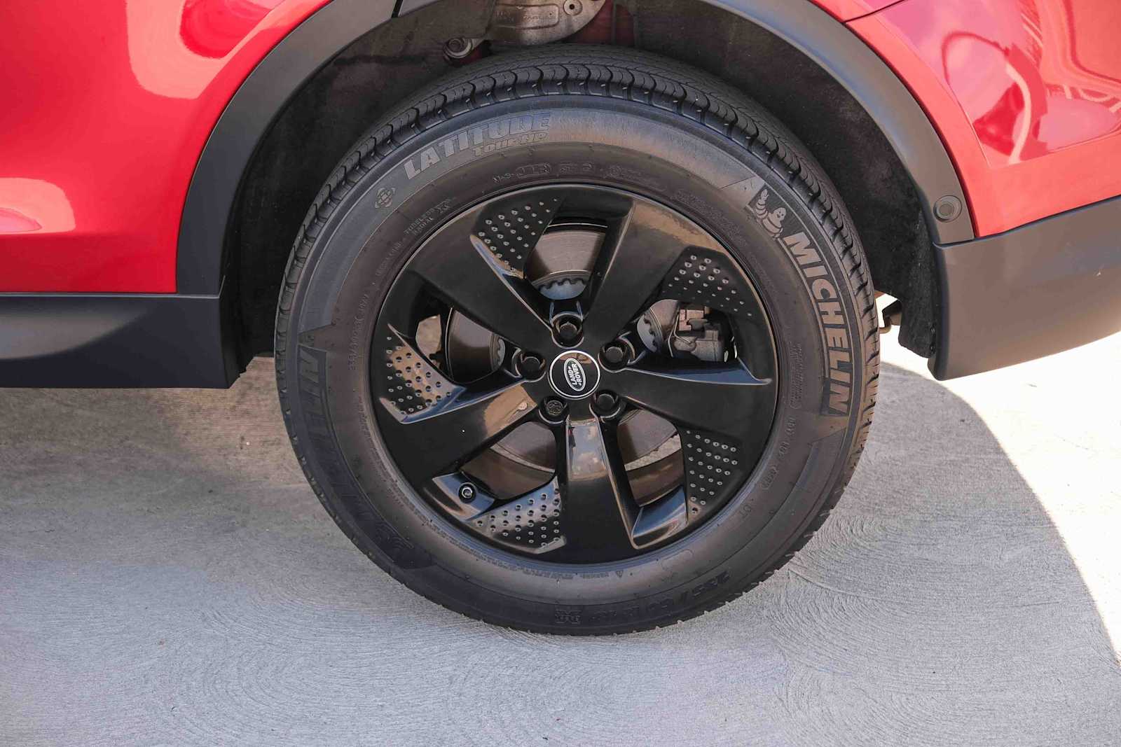 Thumbnail: 2021 Land Rover Discovery Sport - 8