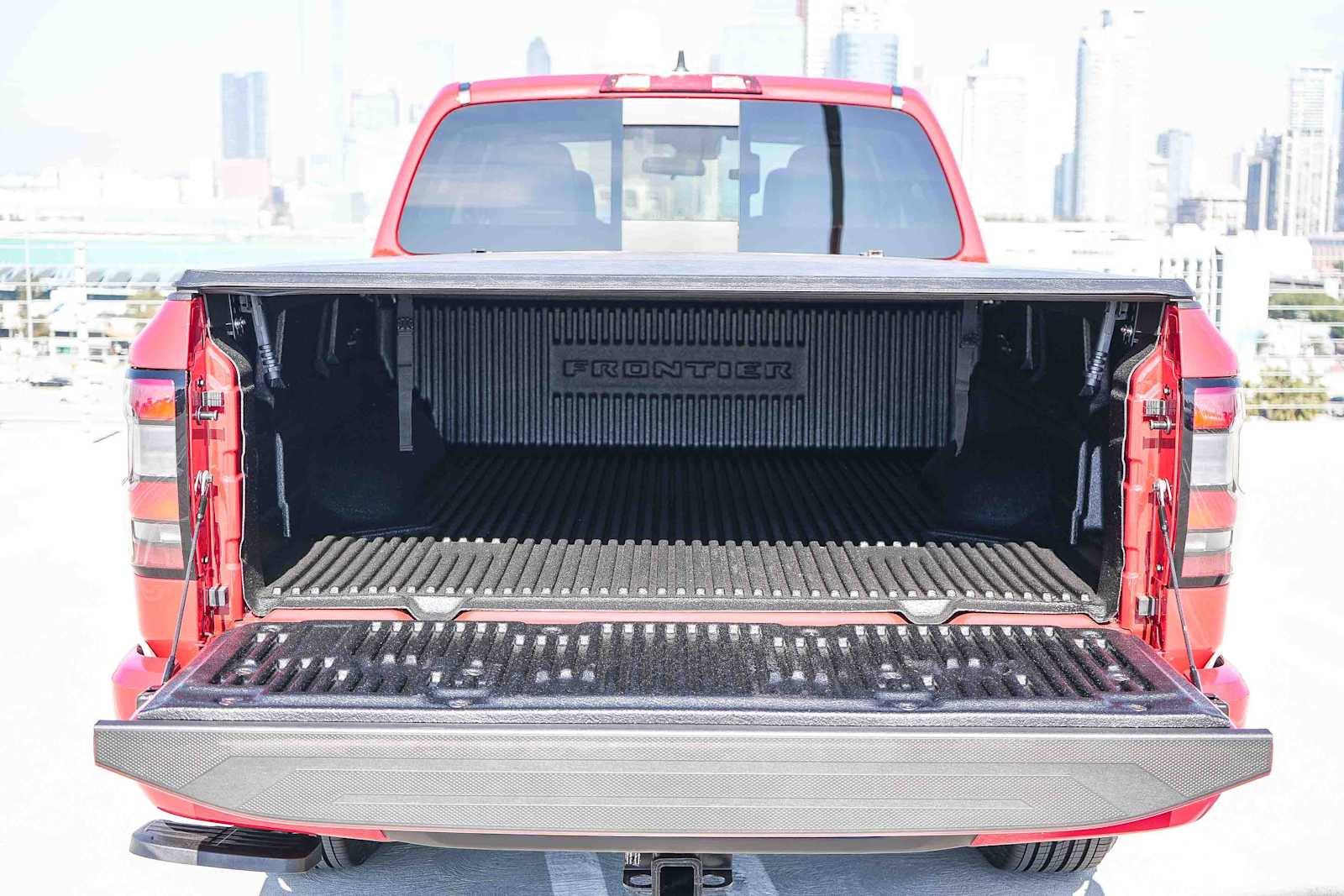 Thumbnail: 2026 Nissan Frontier - 13