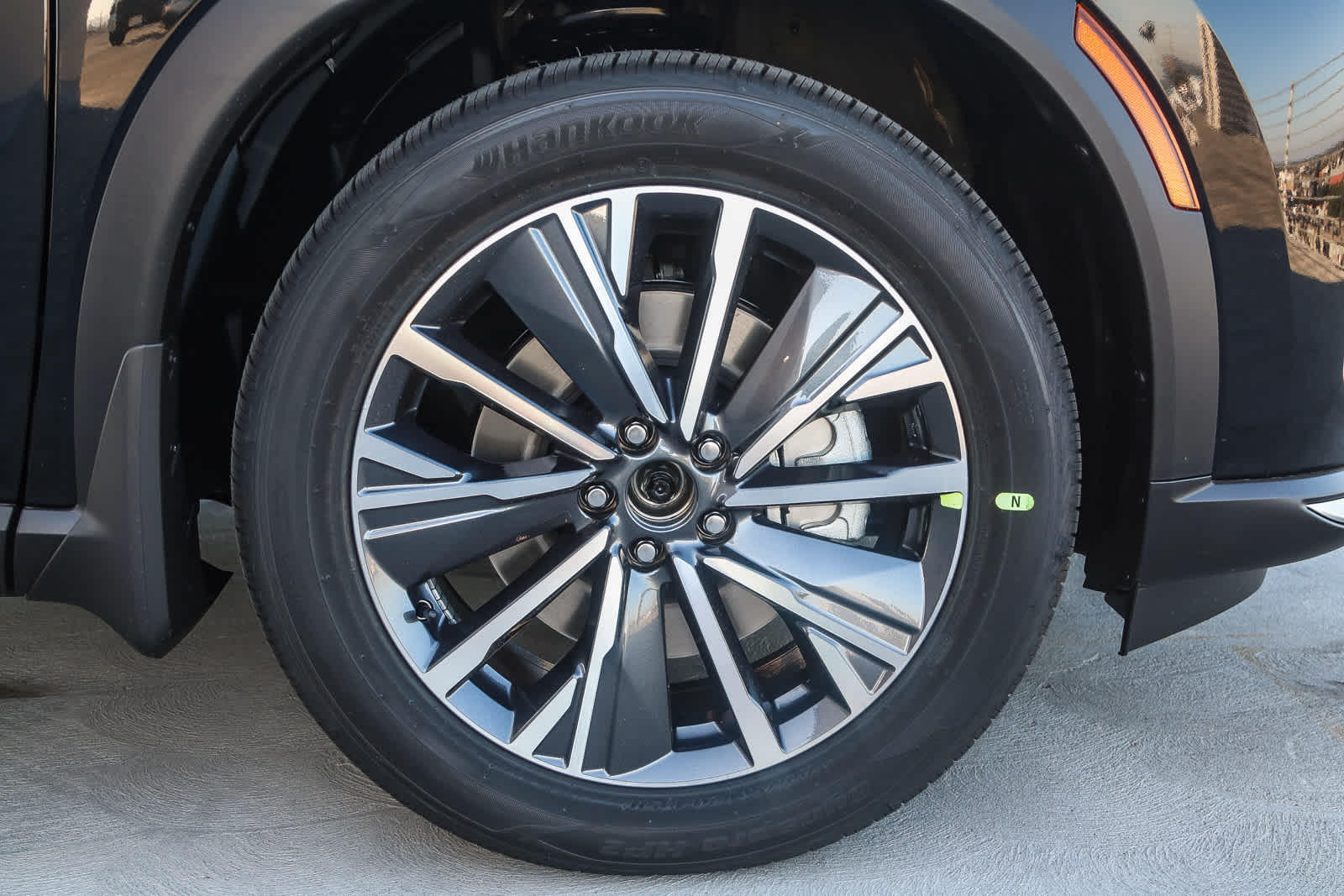 Thumbnail: 2026 INFINITI QX60 - 10