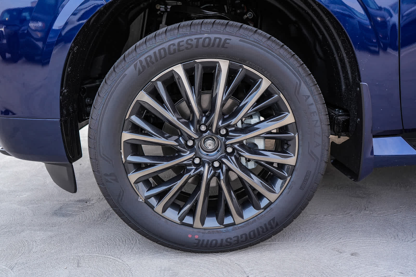 Thumbnail: 2026 INFINITI QX80 - 11