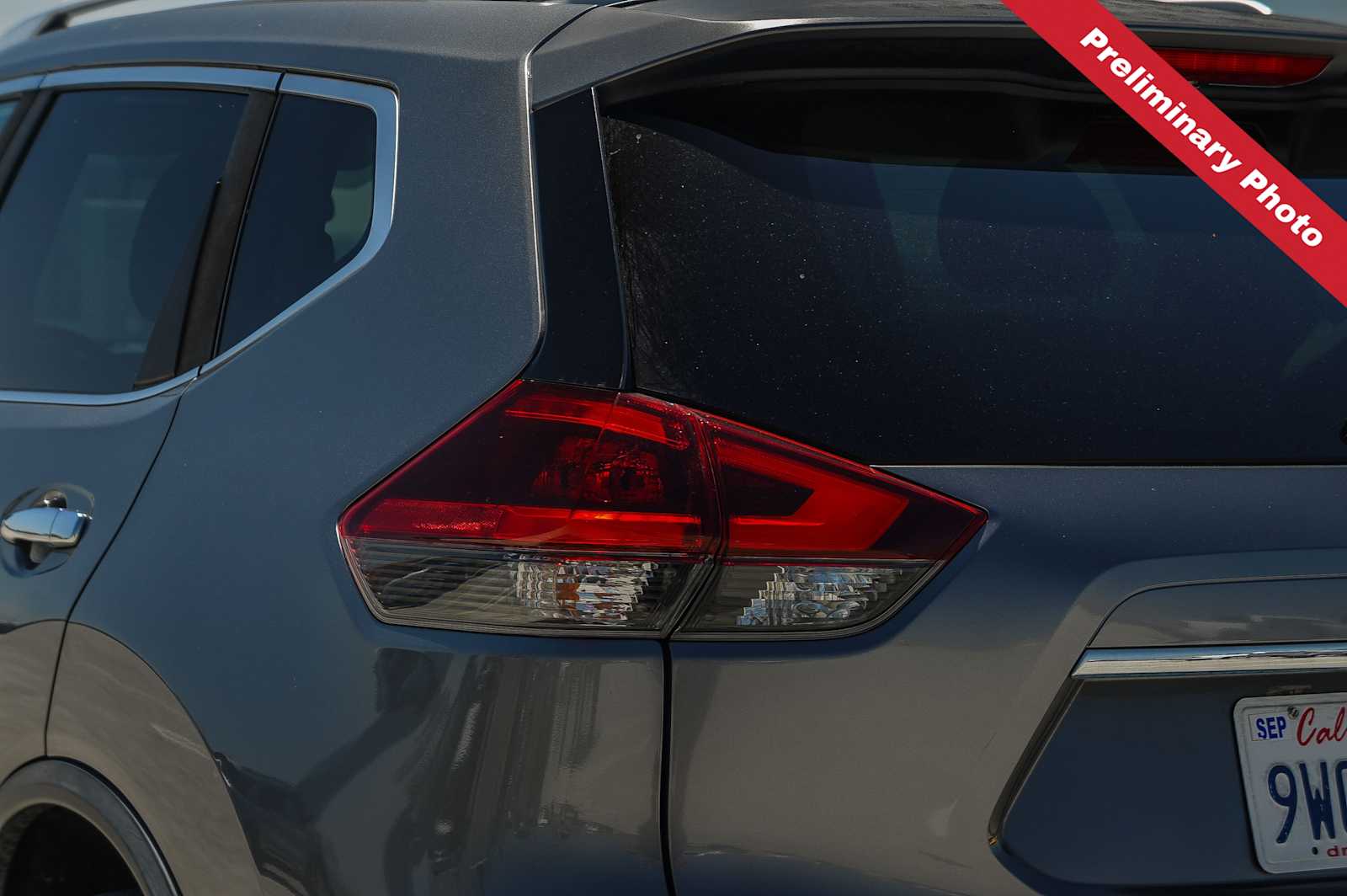 Thumbnail: 2018 Nissan Rogue - 8