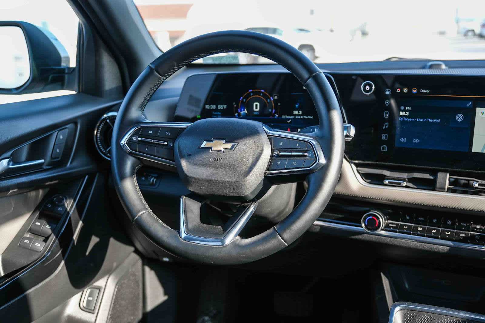 Thumbnail: 2025 Chevrolet Equinox - 14