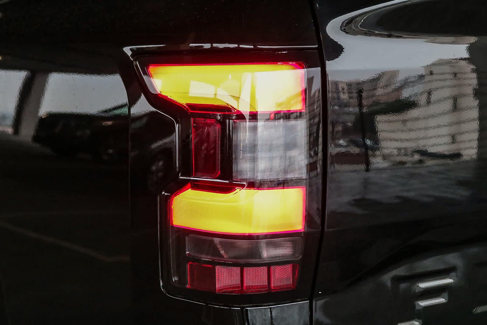 Thumbnail: 2023 Nissan Frontier - 9