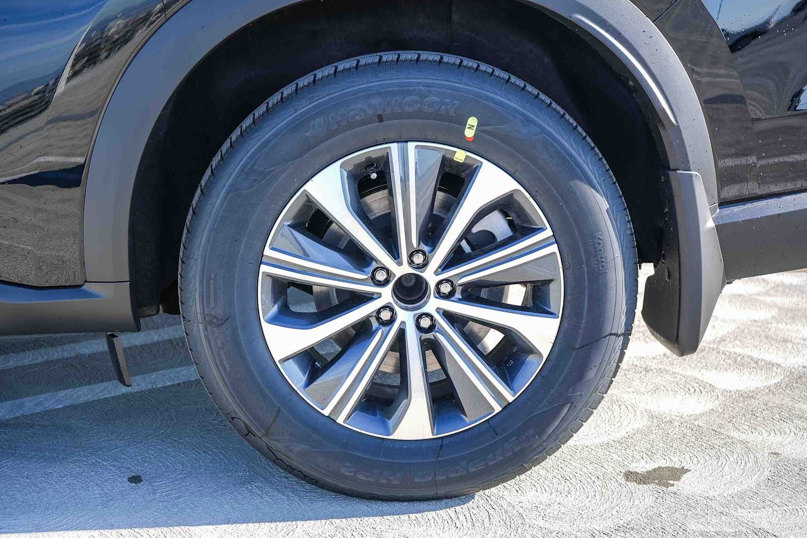 Thumbnail: 2026 INFINITI QX60 - 10