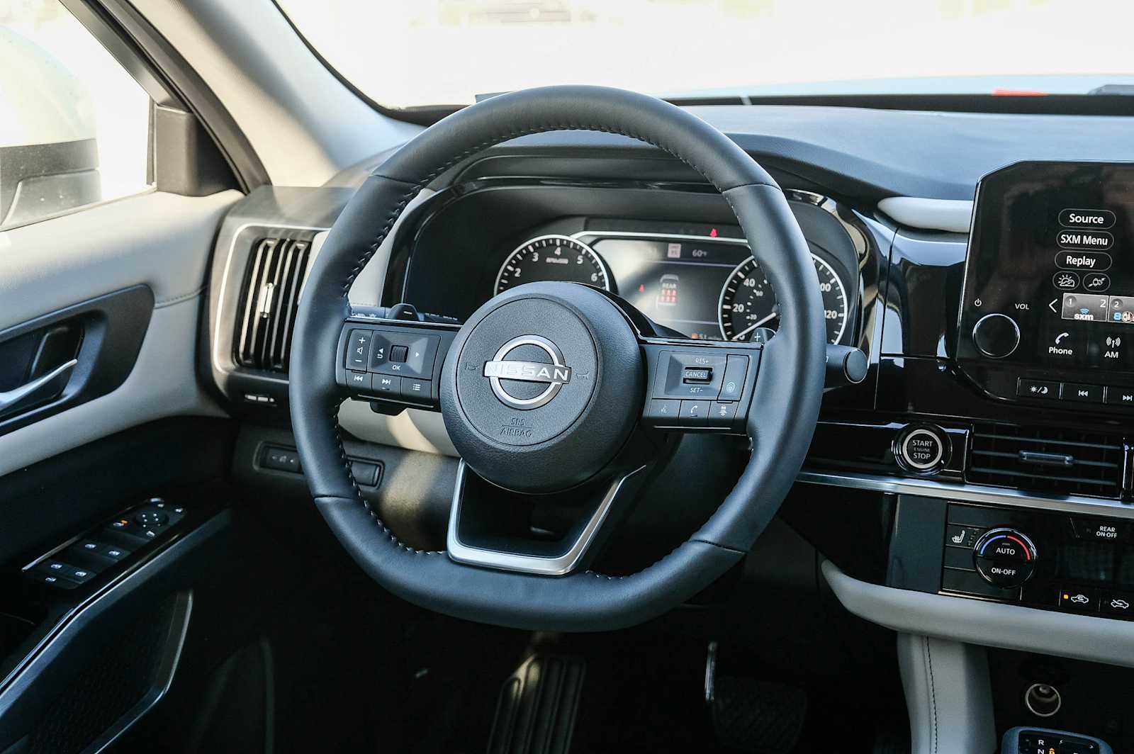 Thumbnail: 2025 Nissan Pathfinder - 17