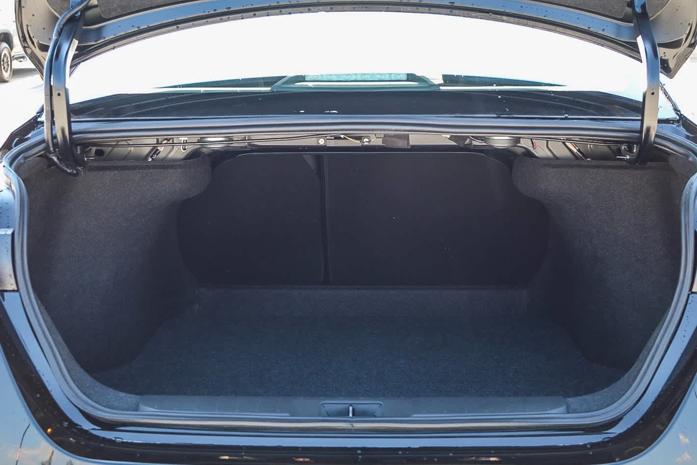 Thumbnail: 2025 Nissan Sentra - 10