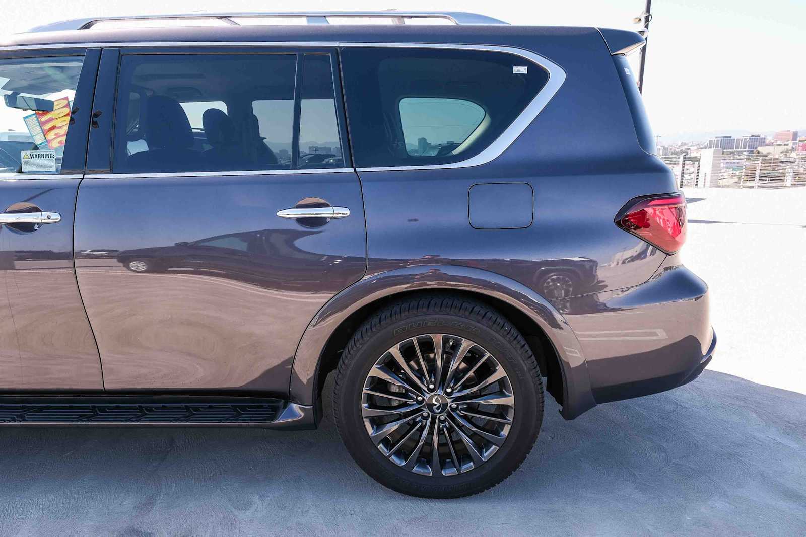 Thumbnail: 2023 INFINITI QX80 - 8