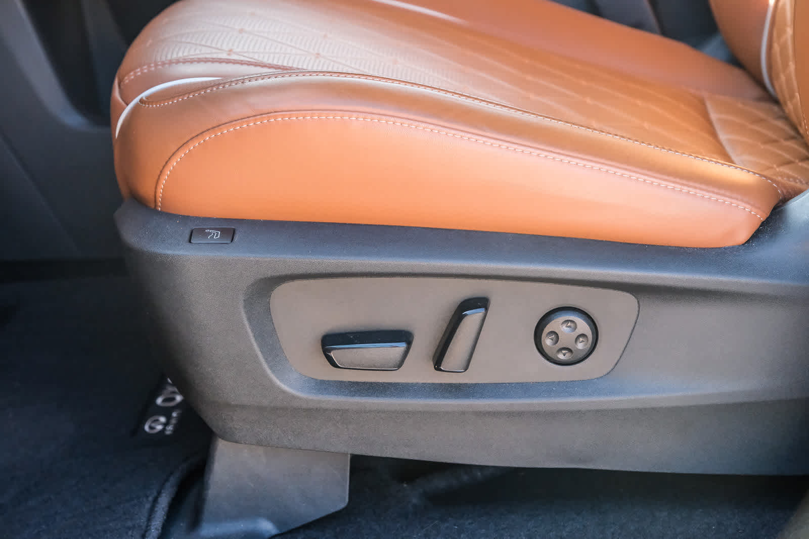 Thumbnail: 2024 INFINITI QX60 - 25