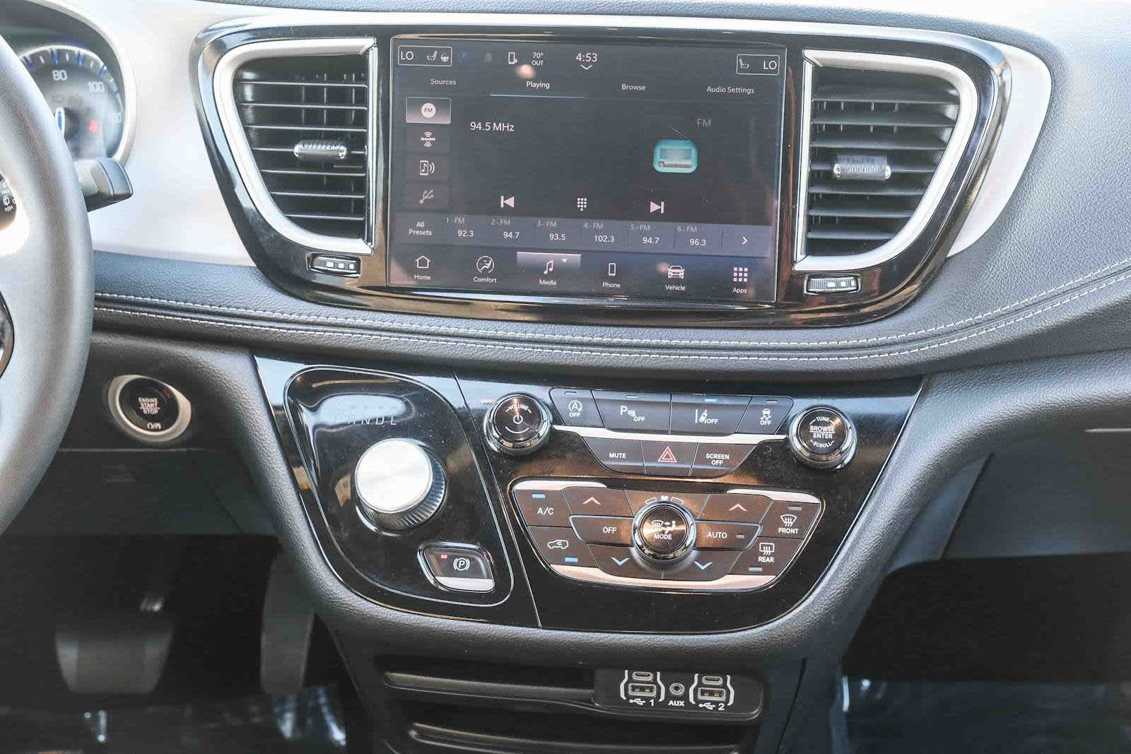 Thumbnail: 2024 Chrysler Pacifica - 13