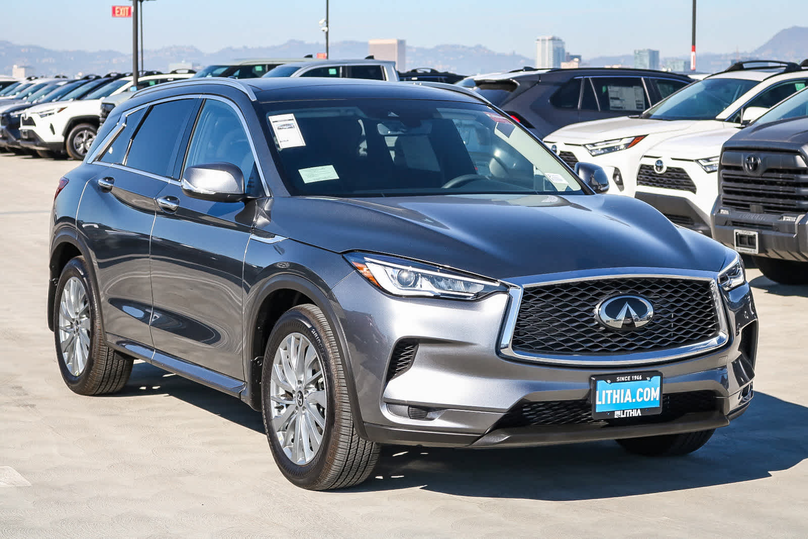 Thumbnail: 2025 INFINITI QX50 - 3