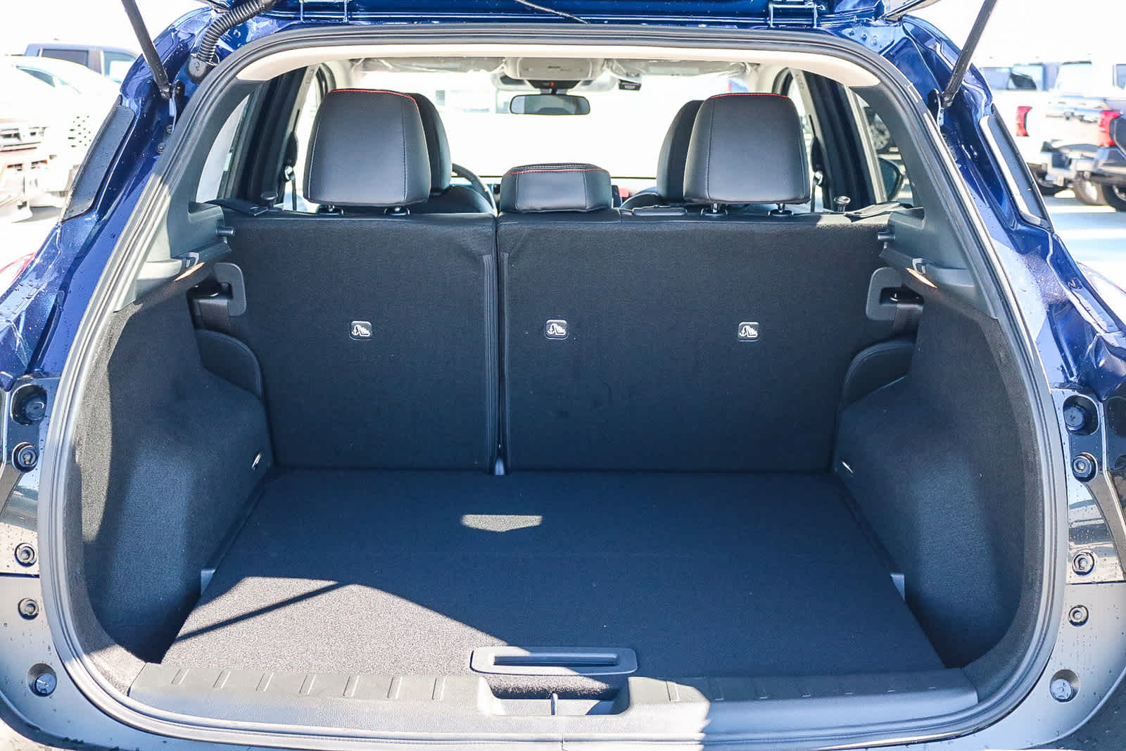 Thumbnail: 2026 Nissan Kicks - 12