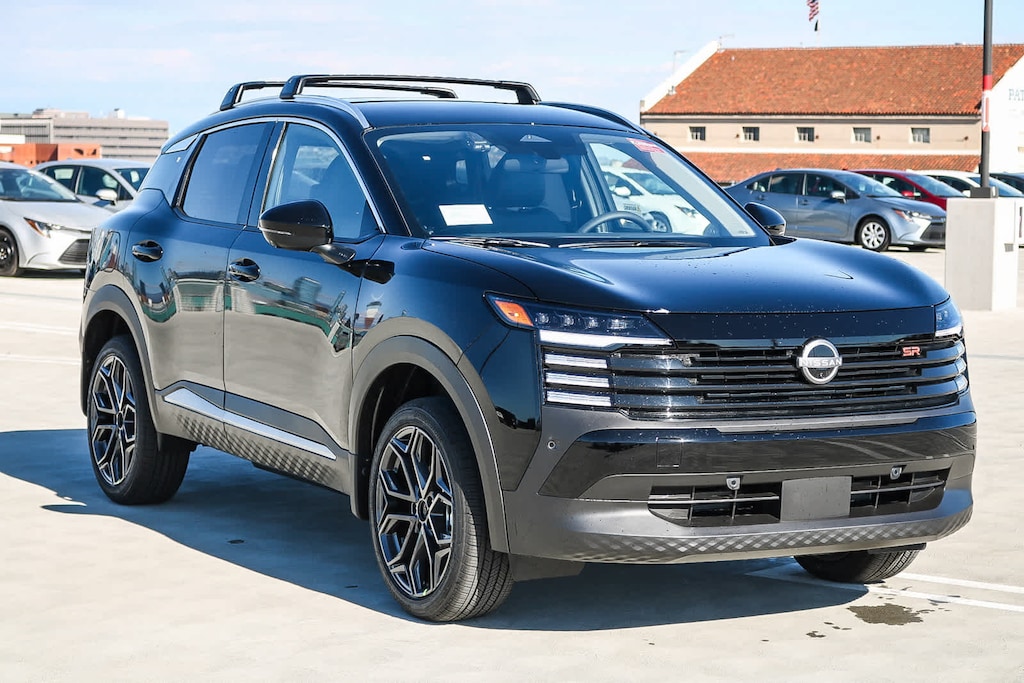 New 2026 Nissan Kicks SR SUV