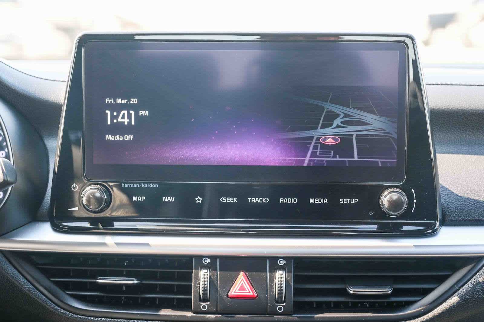 Thumbnail: 2023 Kia Forte - 15