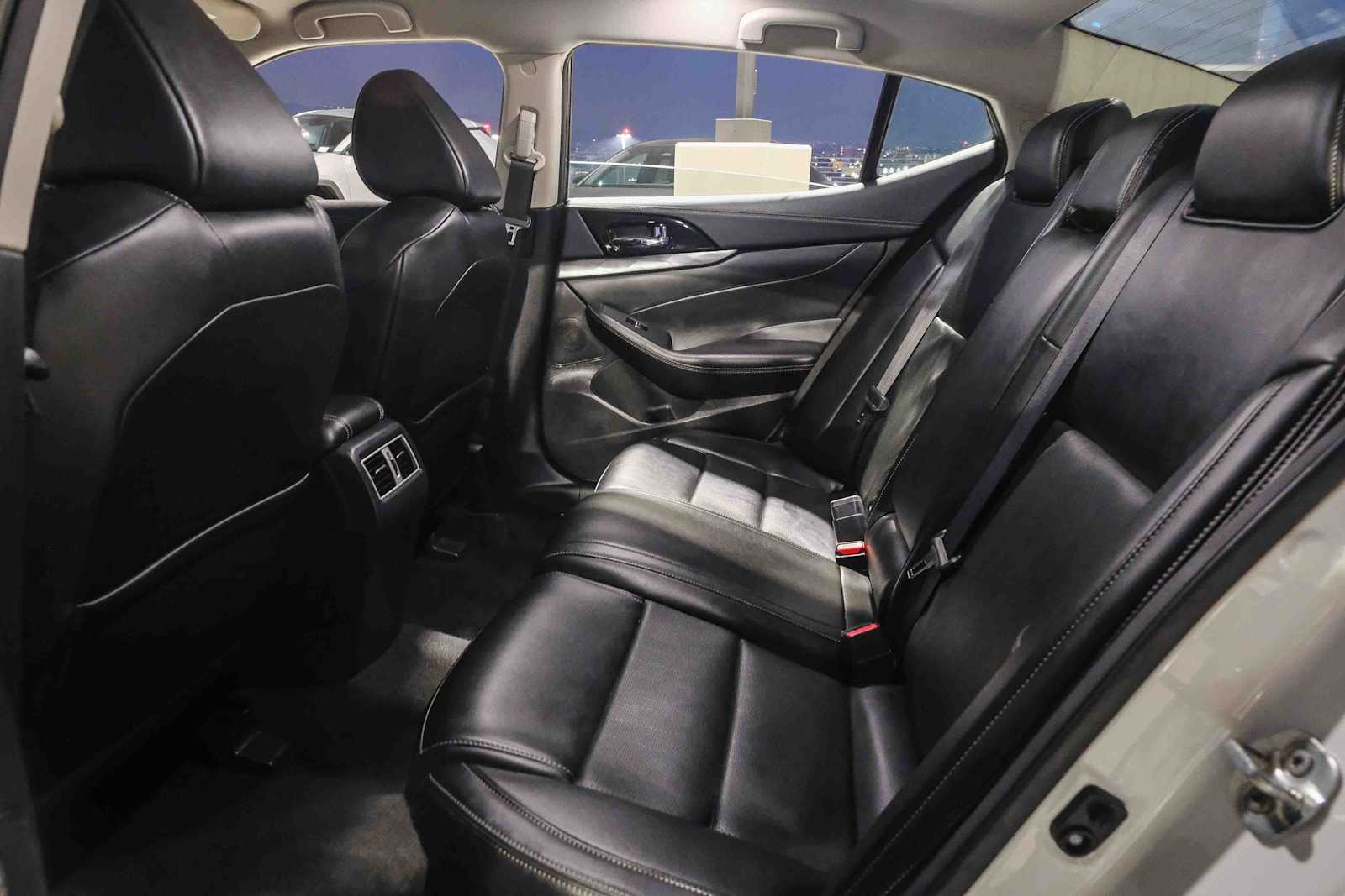 Thumbnail: 2023 Nissan Maxima - 17