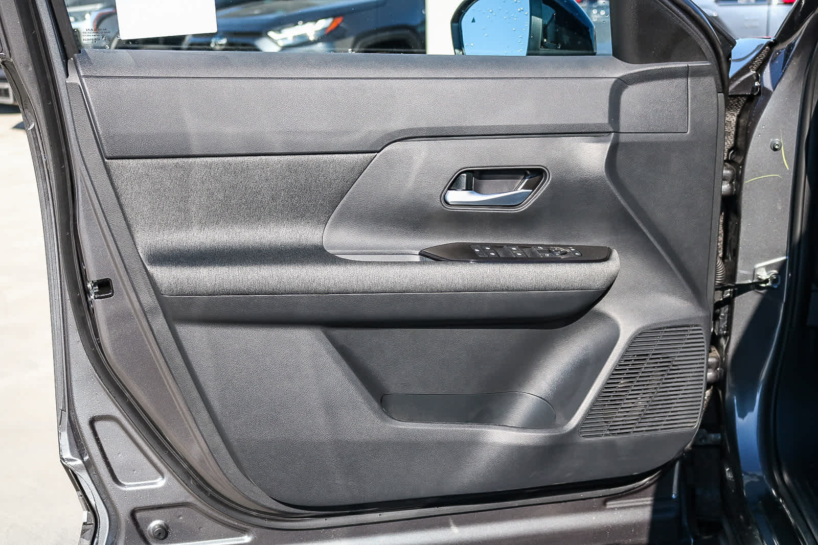 Thumbnail: 2026 Nissan Kicks - 23