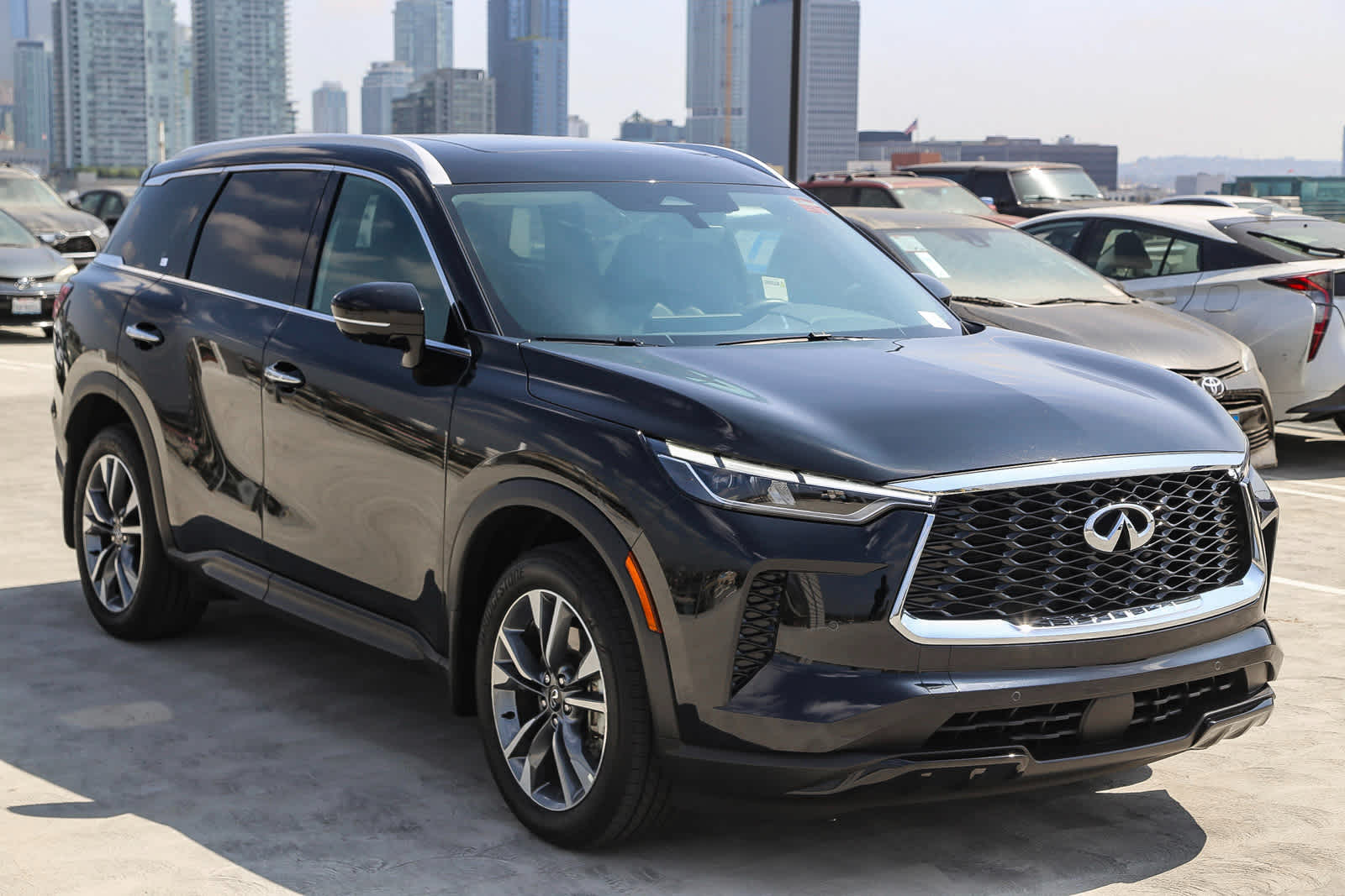 Thumbnail: 2024 INFINITI QX60 - 3