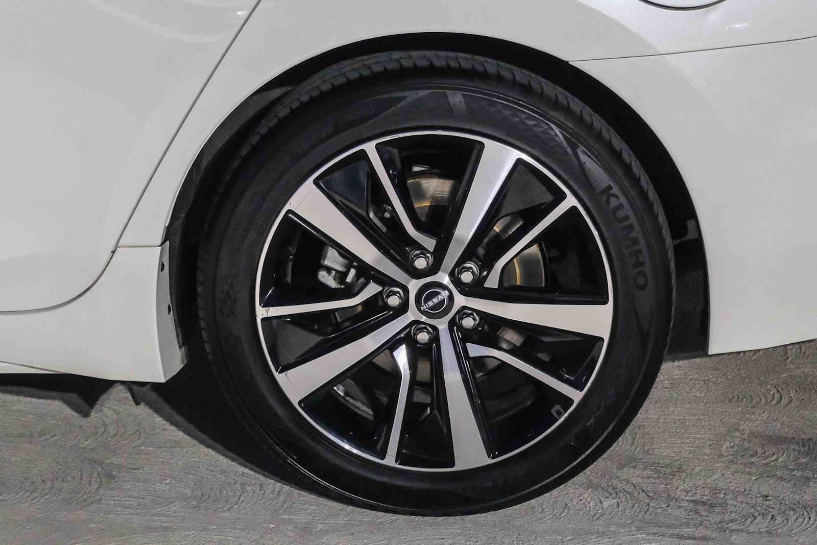 Thumbnail: 2023 Nissan Maxima - 9