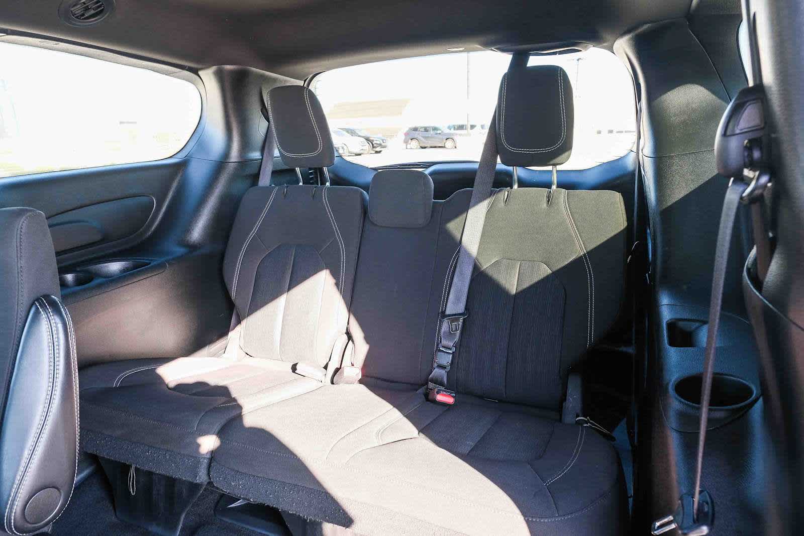 Thumbnail: 2024 Chrysler Pacifica - 18