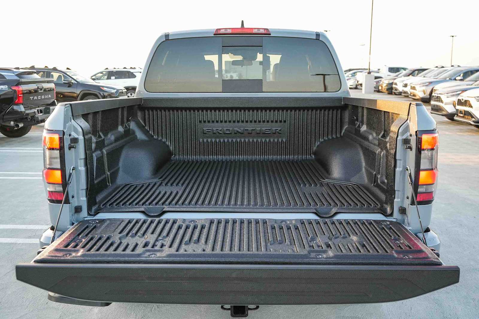 Thumbnail: 2026 Nissan Frontier - 12