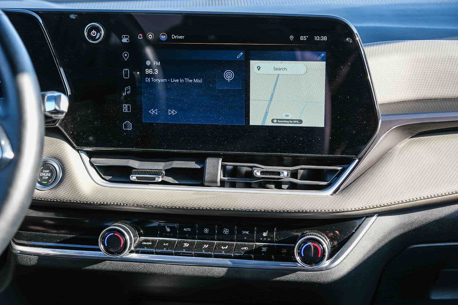 Thumbnail: 2025 Chevrolet Equinox - 12