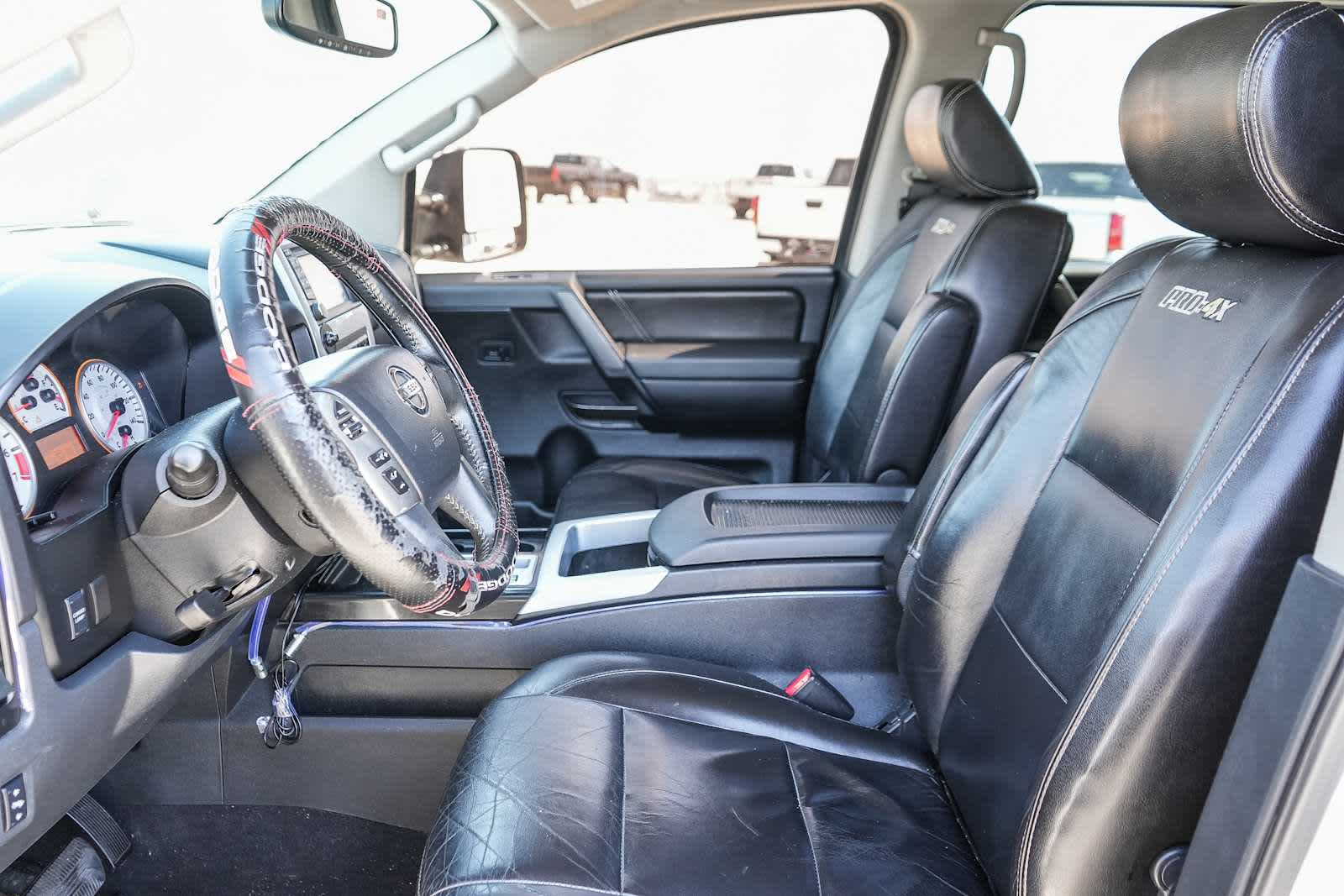 Thumbnail: 2013 Nissan Titan - 14