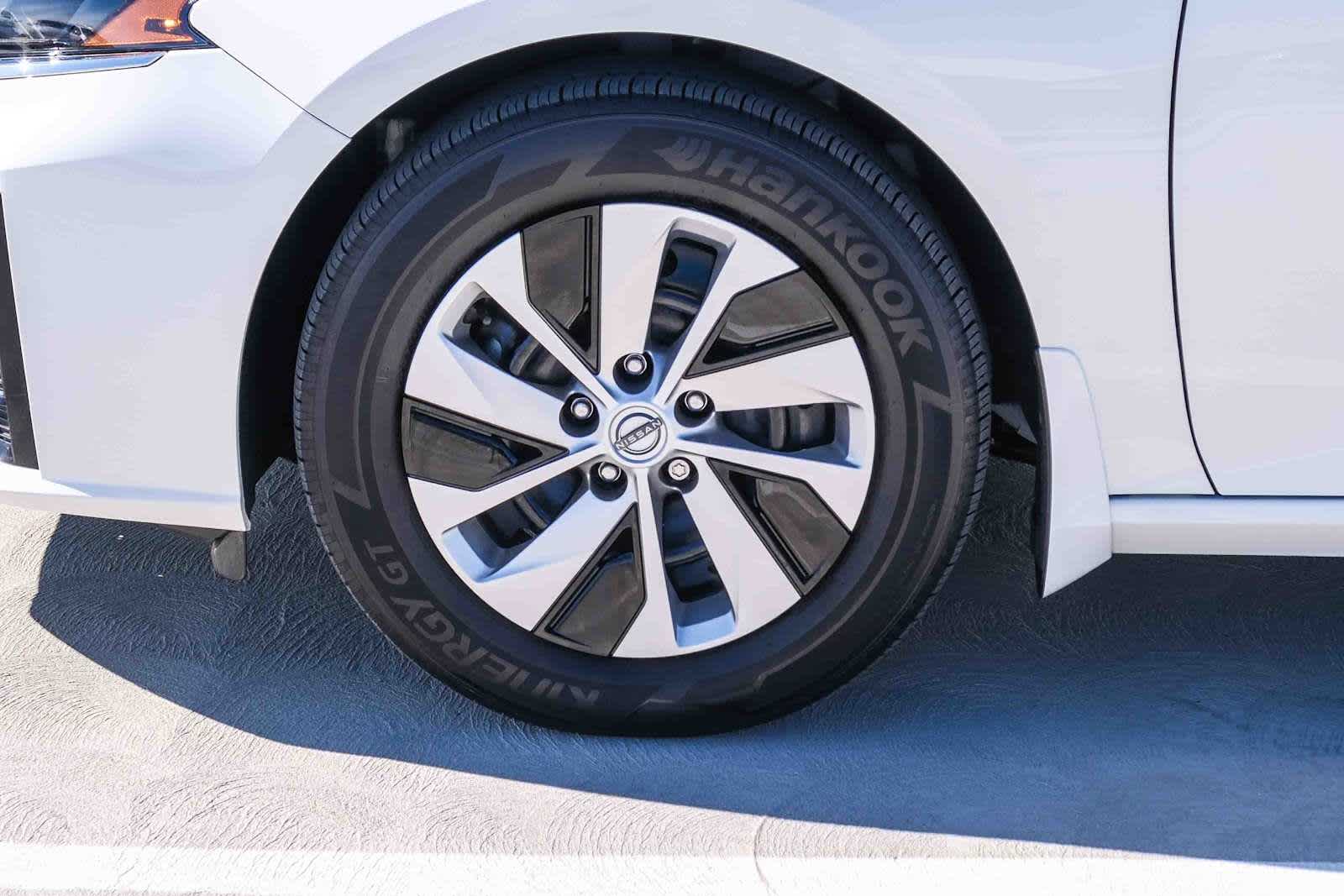 Thumbnail: 2025 Nissan Altima - 10