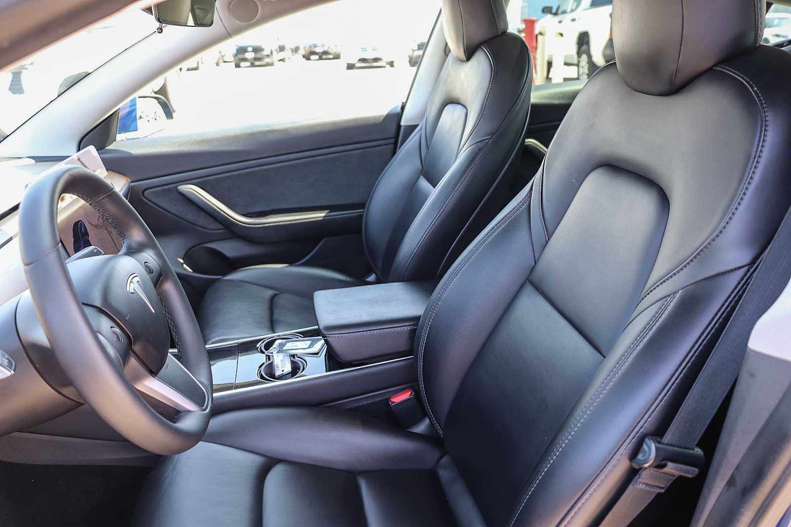 Thumbnail: 2020 Tesla Model 3 - 18