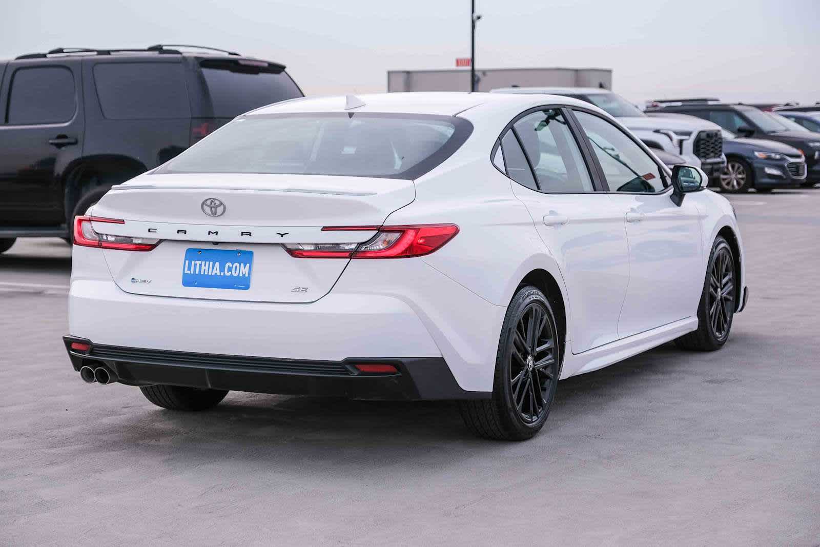 Thumbnail: 2025 Toyota Camry - 5