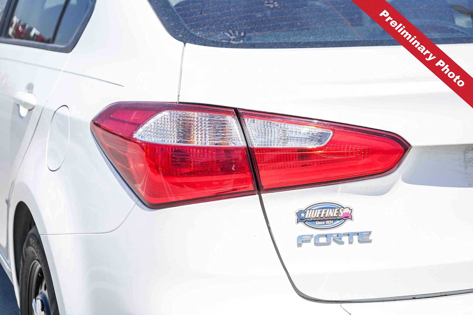 Thumbnail: 2016 Kia Forte - 8