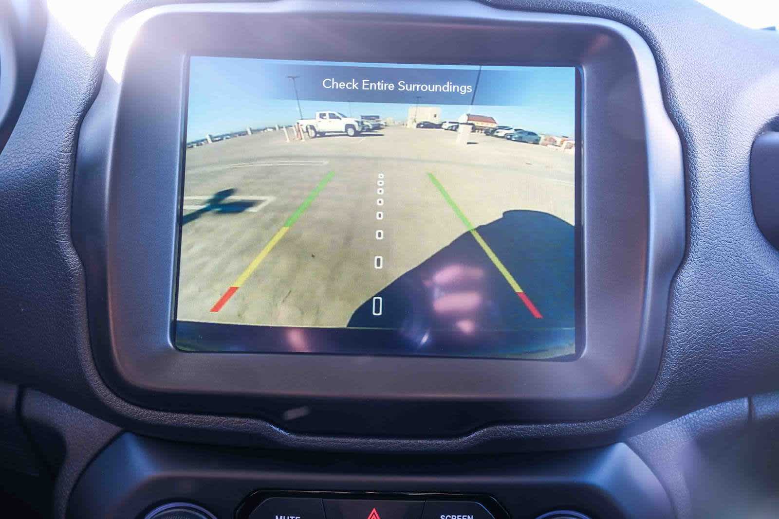 Thumbnail: 2023 Jeep Renegade - 24