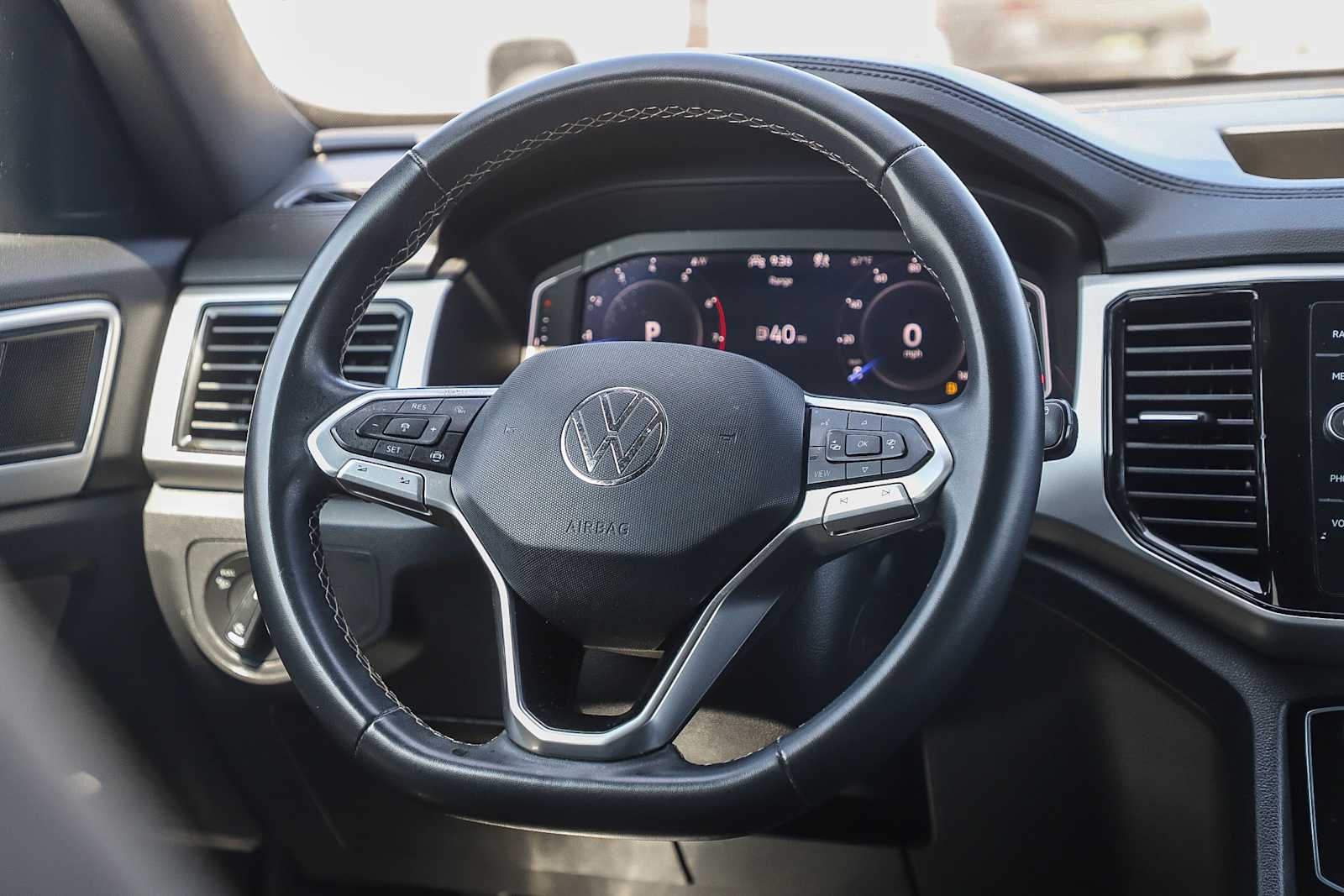 Thumbnail: 2022 Volkswagen Atlas - 8