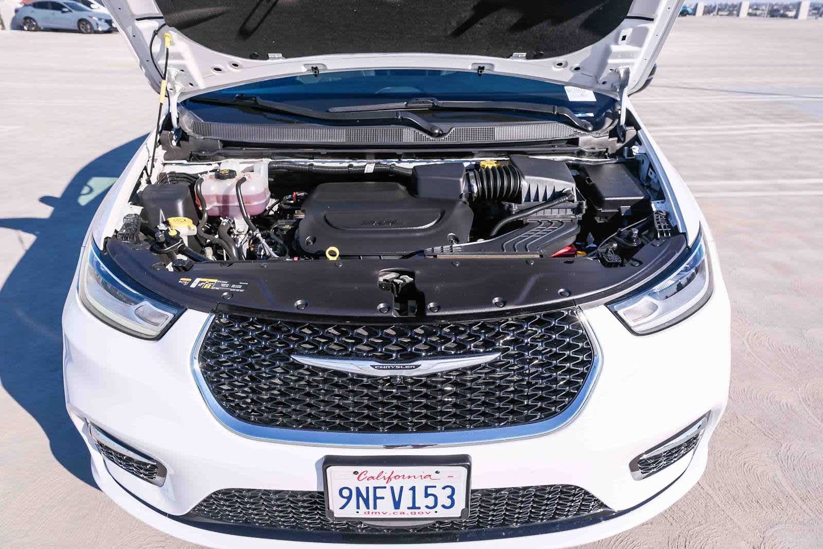 Thumbnail: 2024 Chrysler Pacifica - 27