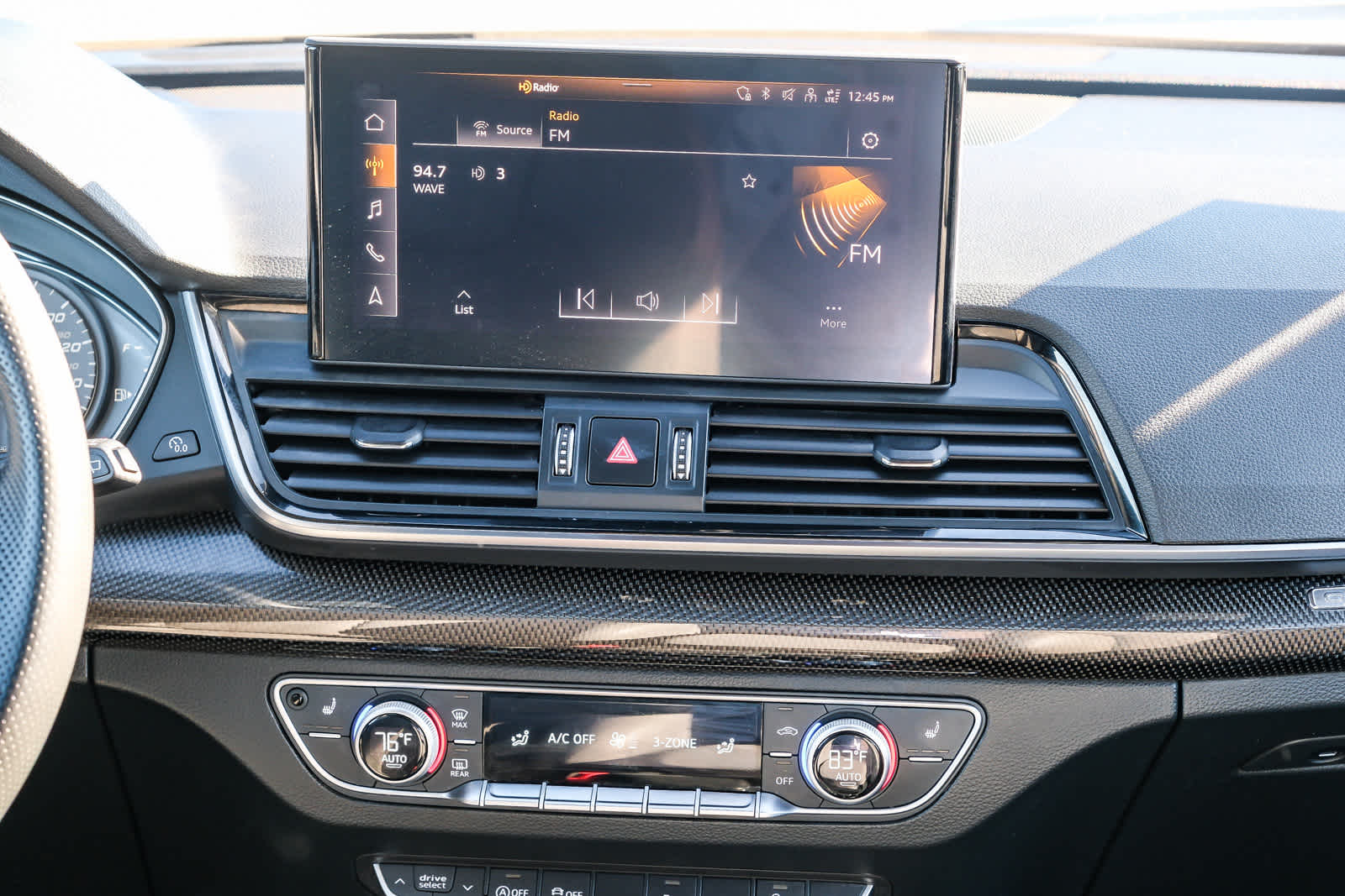 Thumbnail: 2022 Audi SQ5 - 13