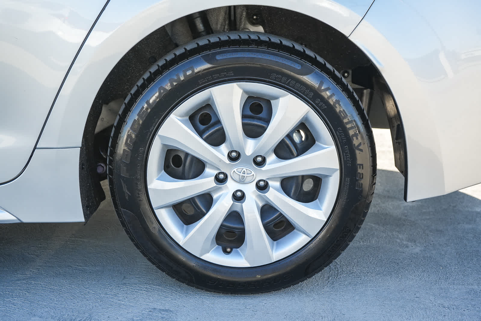 Thumbnail: 2023 Toyota Corolla - 11