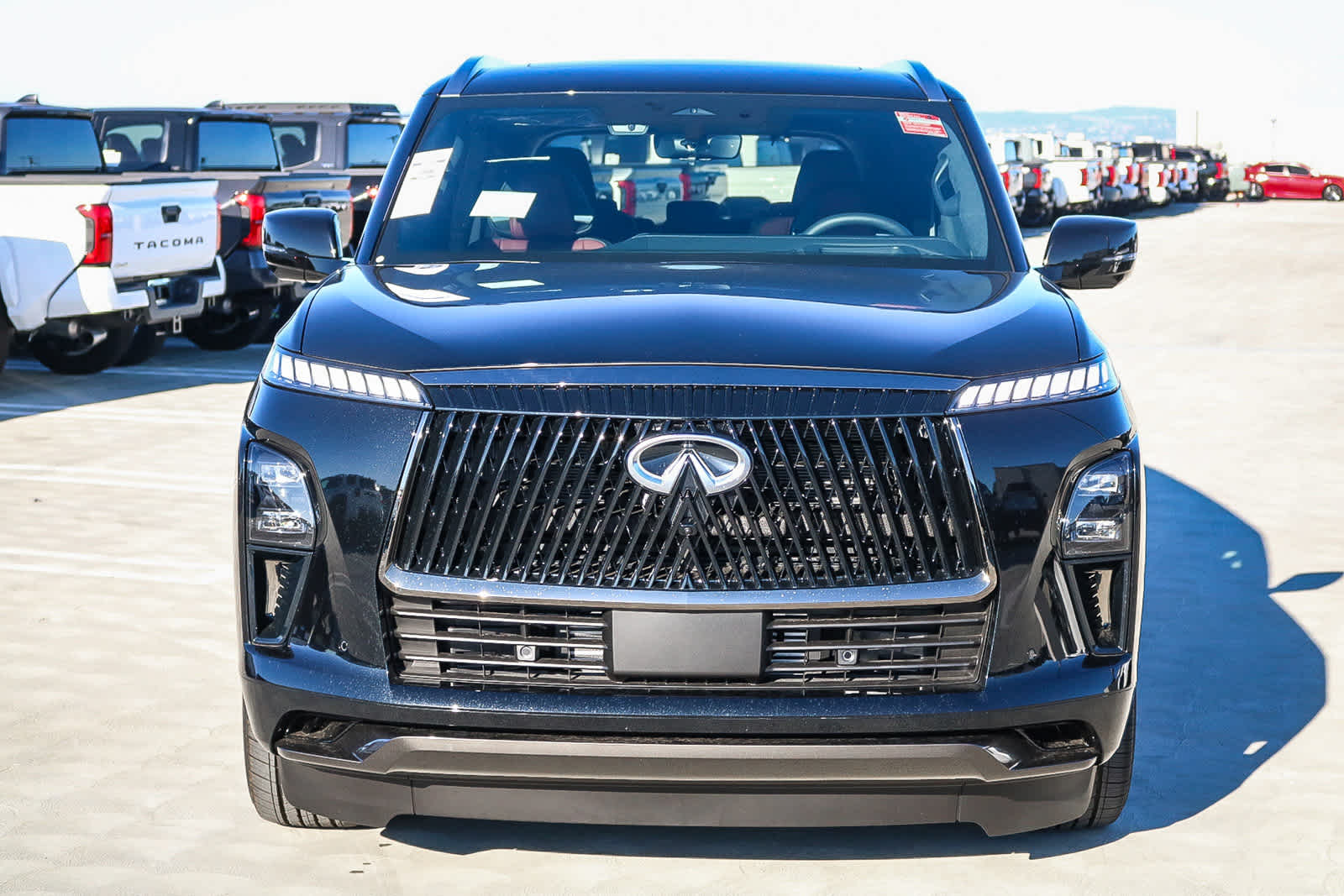 Thumbnail: 2026 INFINITI QX80 - 2