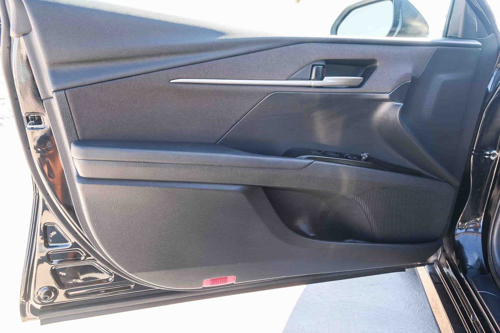 Thumbnail: 2025 Toyota Camry - 21