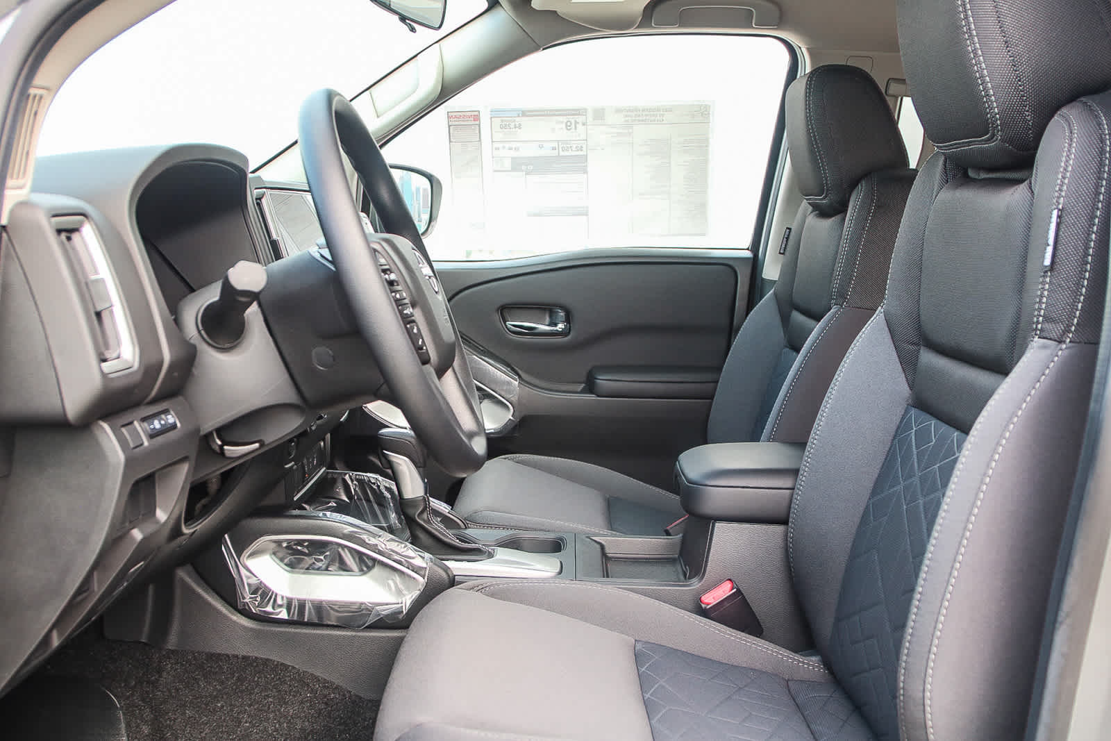 Thumbnail: 2025 Nissan Frontier - 19