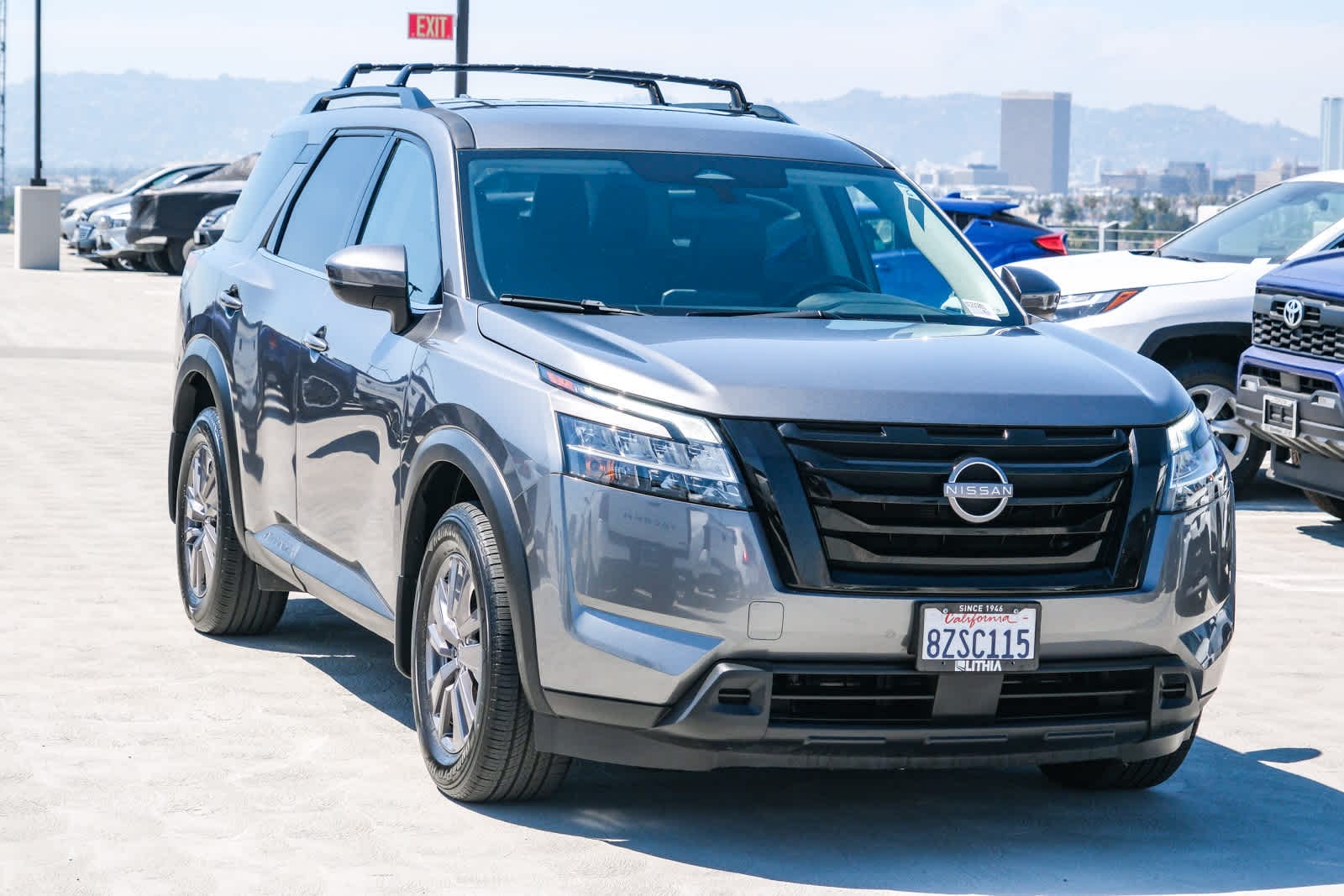 Thumbnail: 2022 Nissan Pathfinder - 3