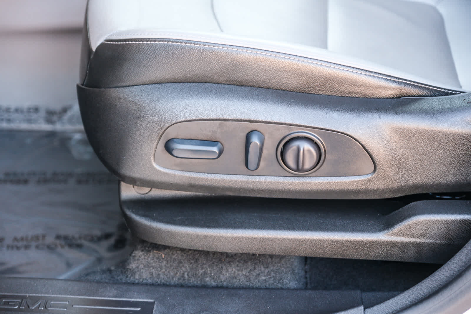 Thumbnail: 2024 GMC Terrain - 20