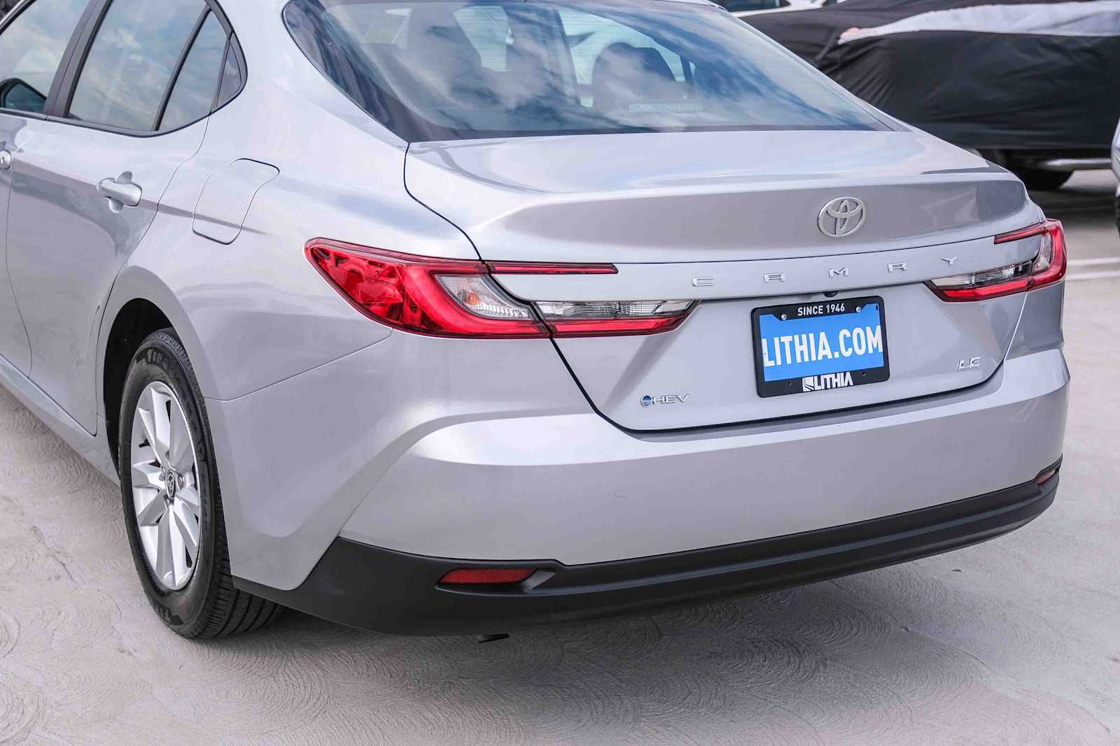 Thumbnail: 2025 Toyota Camry - 8