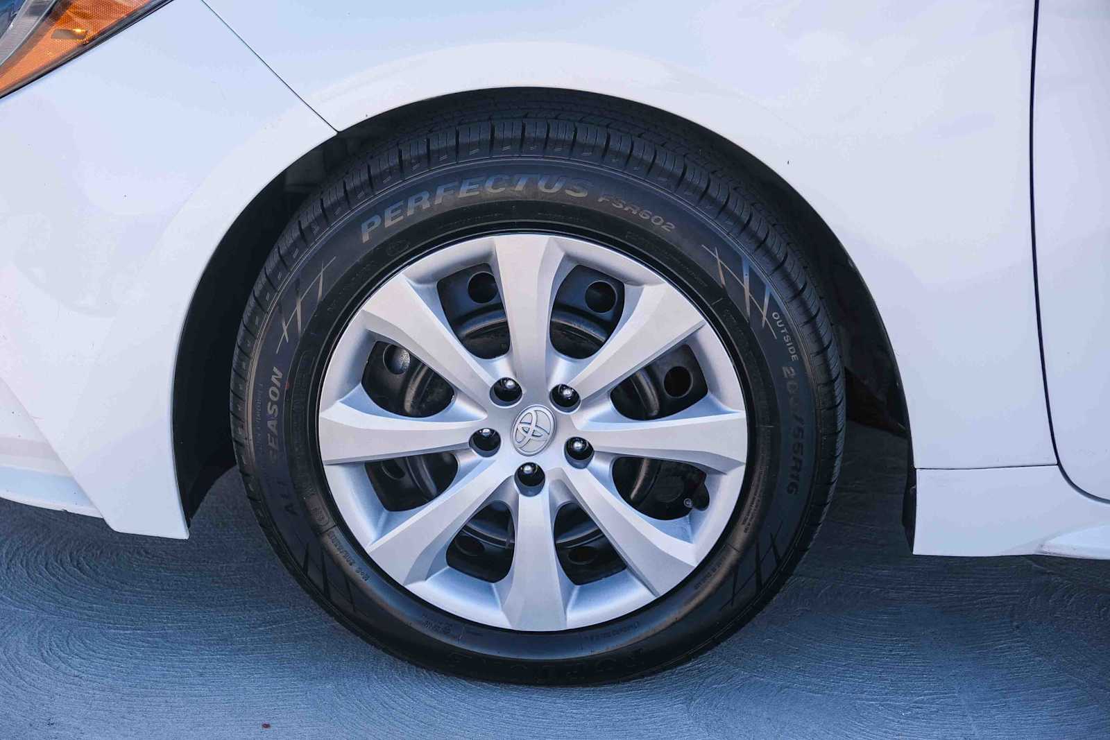 Thumbnail: 2024 Toyota Corolla - 10