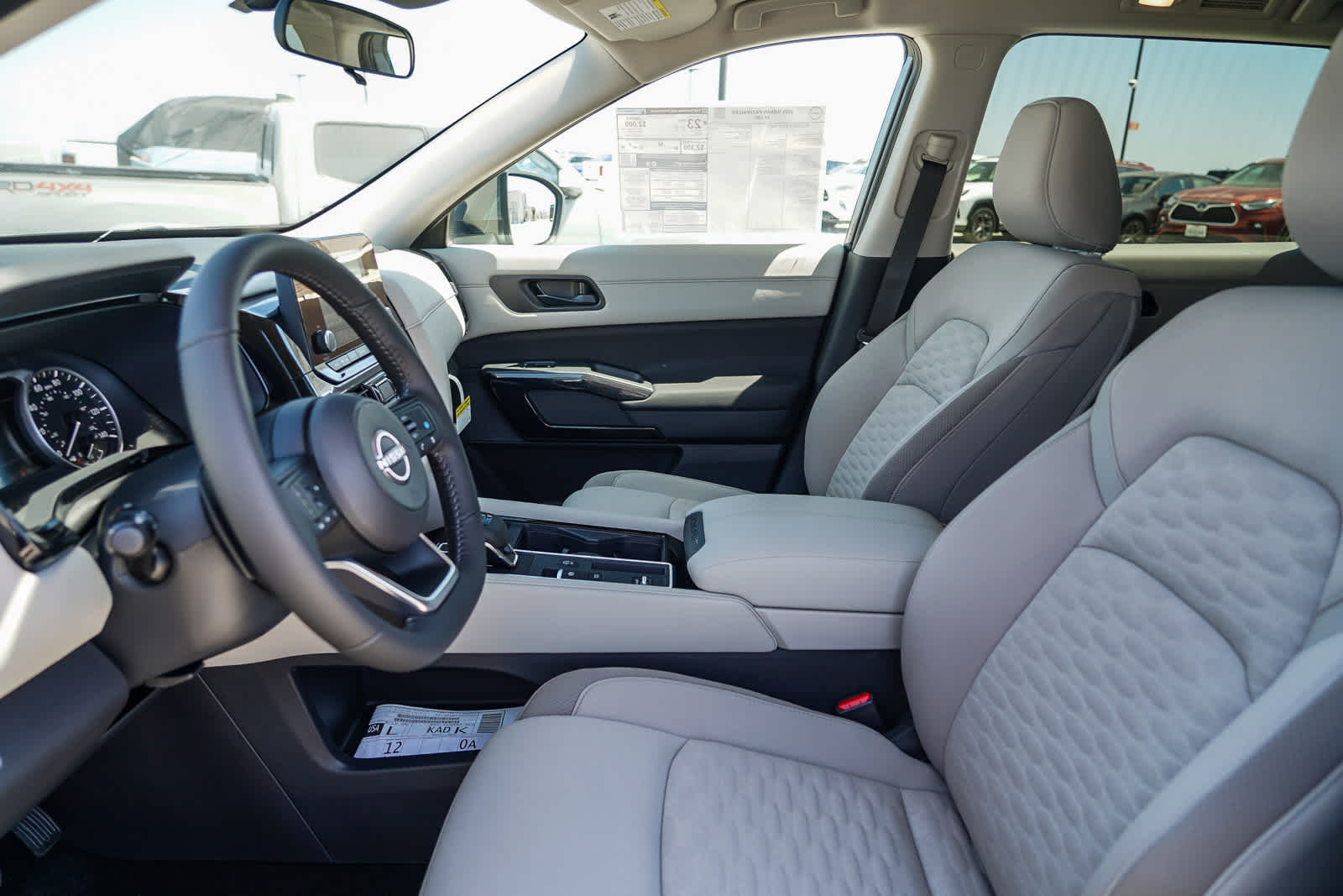 Thumbnail: 2025 Nissan Pathfinder - 20