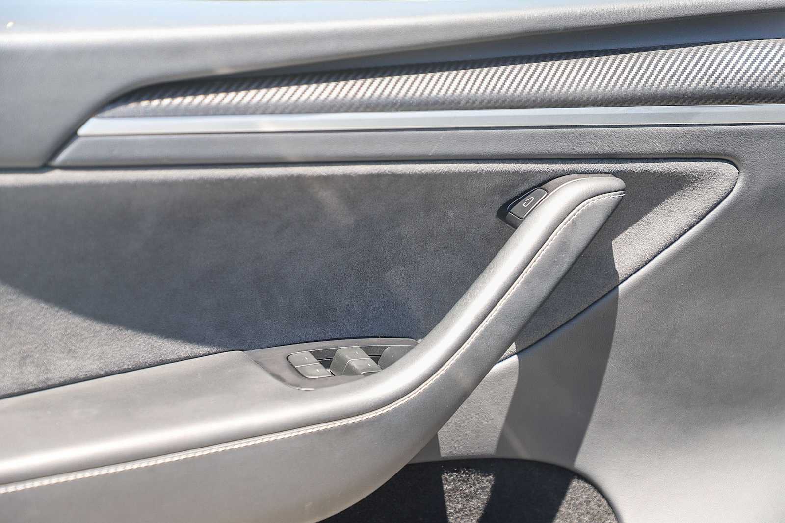 Thumbnail: 2023 Tesla Model Y - 18