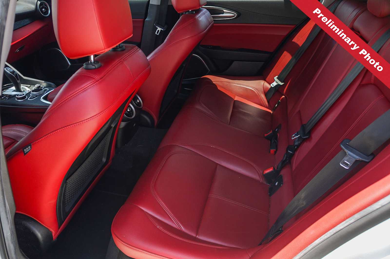 Thumbnail: 2020 Alfa Romeo Giulia - 12