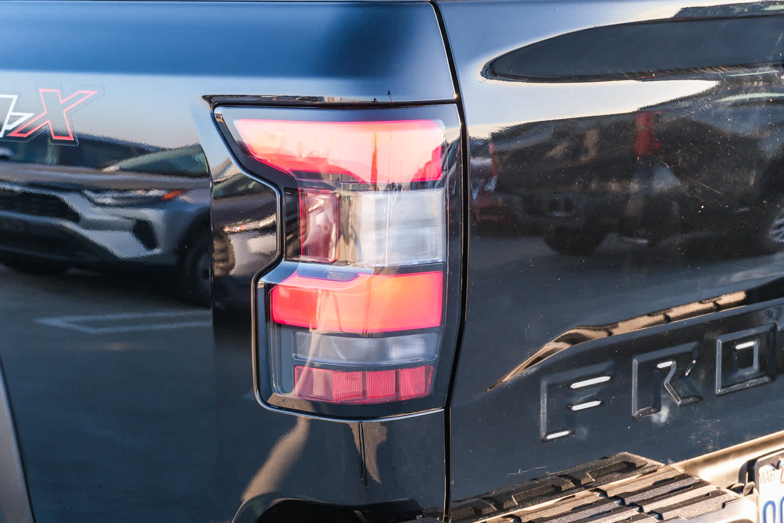 Thumbnail: 2023 Nissan Frontier - 7