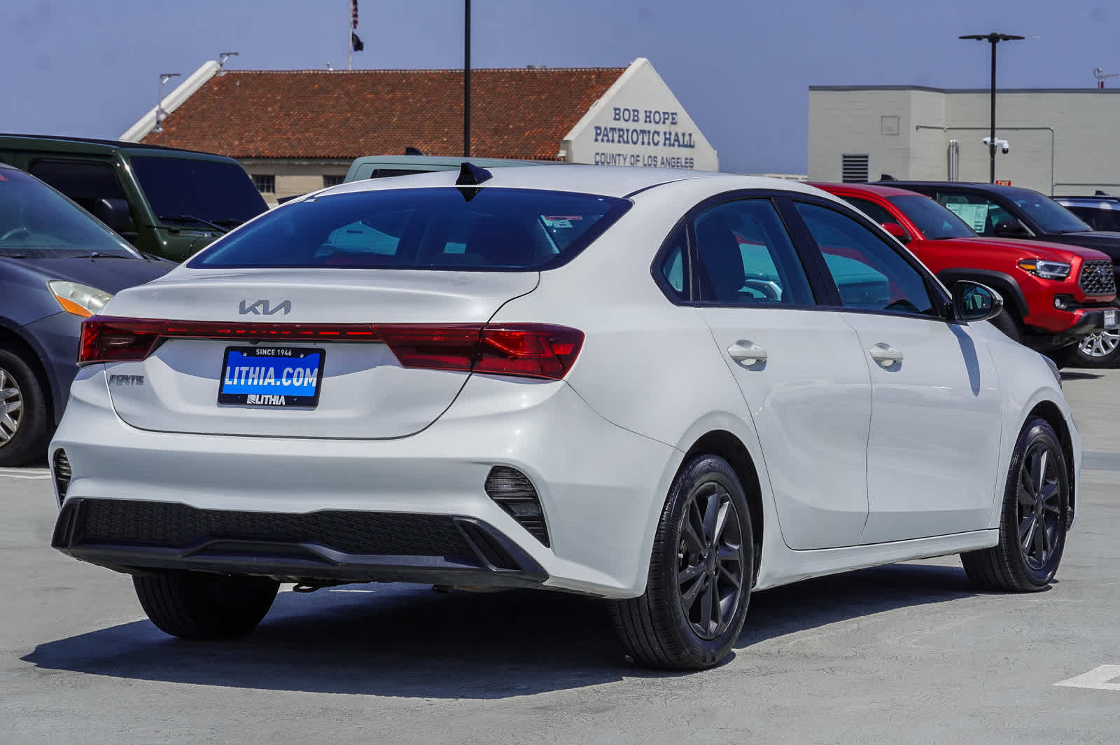 Thumbnail: 2023 Kia Forte - 4