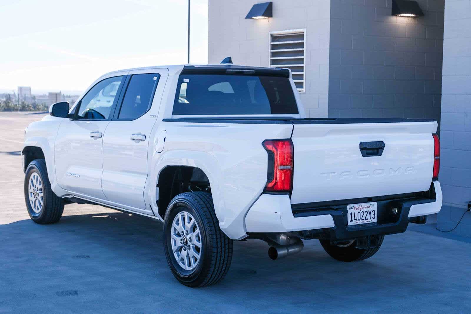 Thumbnail: 2024 Toyota Tacoma - 6