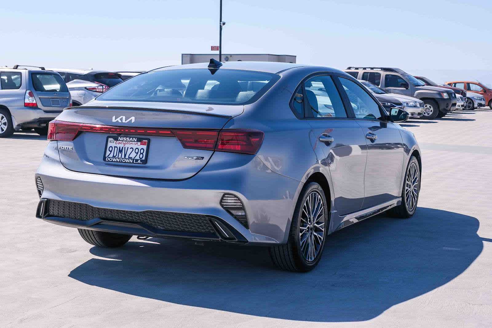 Thumbnail: 2023 Kia Forte - 4